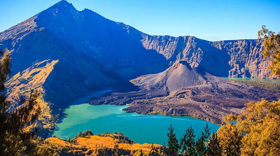 iconic adventur in Indonesia - Rinjani Lombok